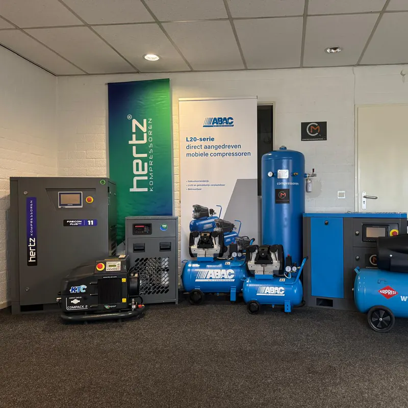 Schroefcompressoren met droger op voorraad