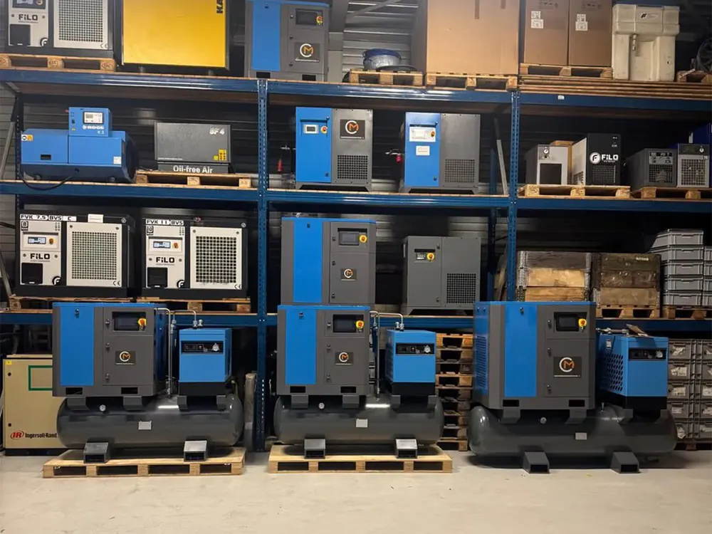 Compressoren in de showroom van Compressormonteur